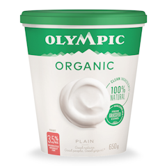Our organic yogurt is made with good, fresh, organic milk that is turned into yogurt in less than 48 hours. The fresh fruits, probiotics* and all our other ingredients are 100% natural source and cleanƚ. There’s no synthetic pesticide residue, no GMOs, no preservatives. It’s always a good choice.